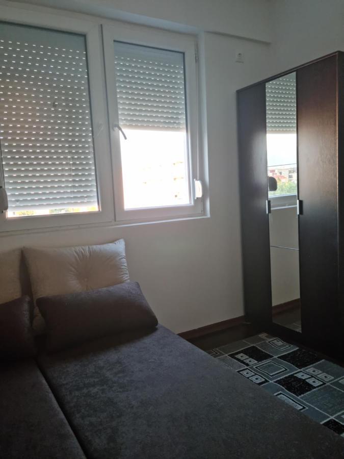 Lester Apartments Skopje Luaran gambar