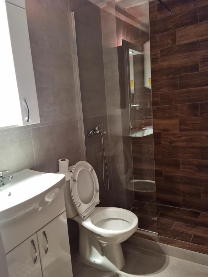 Lester Apartments Skopje Luaran gambar